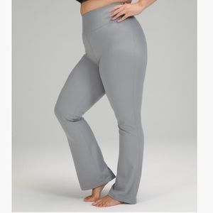 Lululemon groove pant super high rise nulu size 6